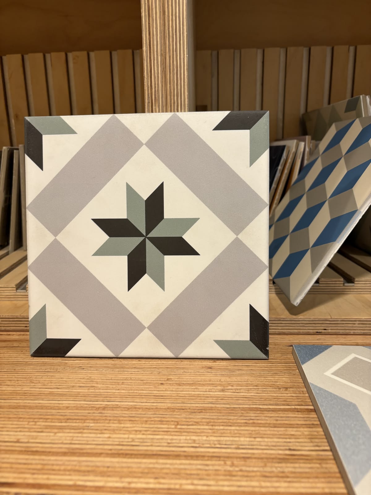 Gạch  bông 20x20